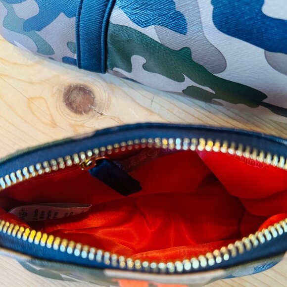 Mark & Graham Camo Tote Bag w/ Matching Pouch - Picture 5 of 9